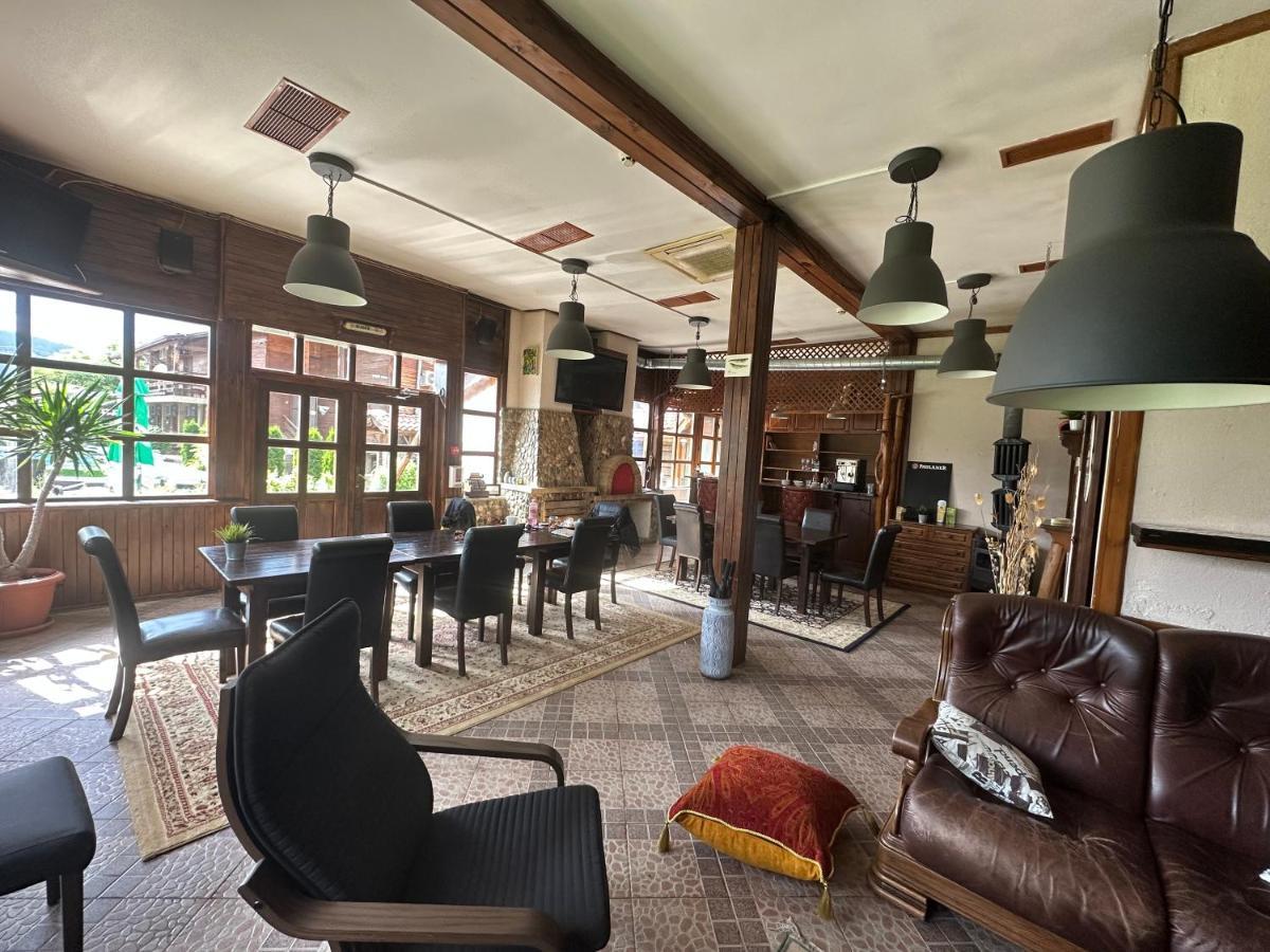 Villa Le Cinema Shiroki Dol Exteriér fotografie