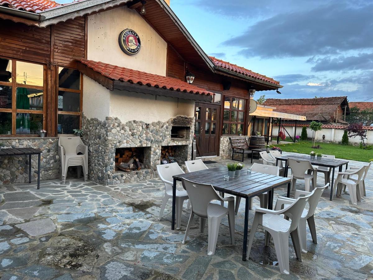 Villa Le Cinema Shiroki Dol Exteriér fotografie